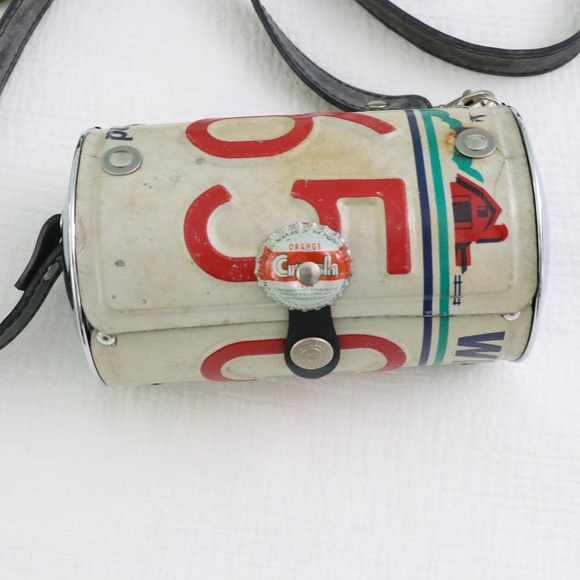 The License Plate Barrel Bag - Picture 4 of 6